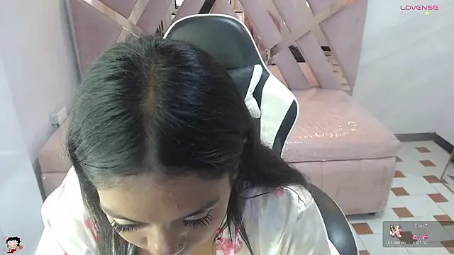 Kendra_rouse_v 现场XXX聊天