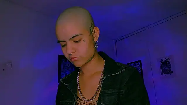 Онлайн чат XXX alex_one888