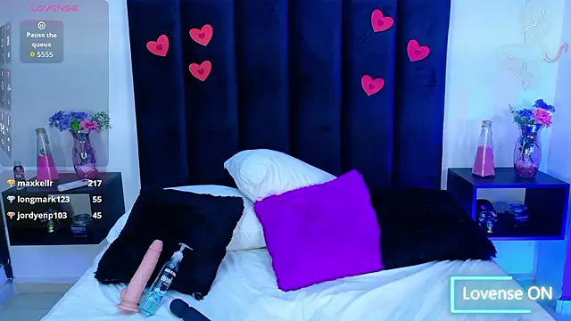 AvaniBloom_ 现场XXX聊天