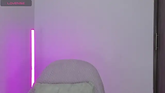 Natasha_su_ Adlı Modelin Canlı XXX Sohbeti