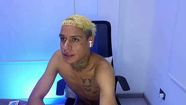 GaelCarter Adlı Modelin Canlı XXX Sohbeti