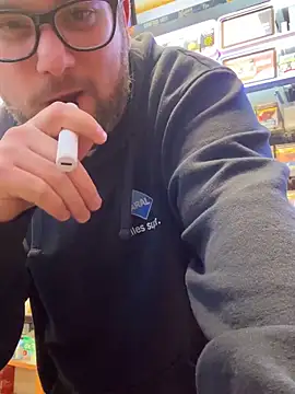 Dominic2295 Show Webcam