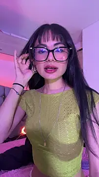 _Lucycherry élő XXX-chatje