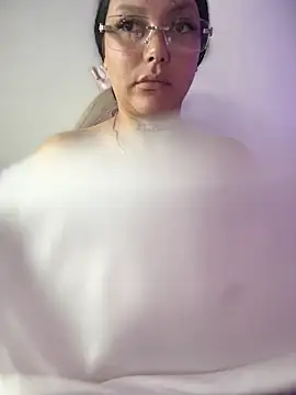 Chat XXX en directo de Miia__Taylor