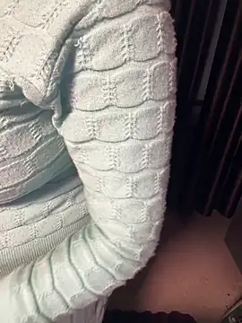 Lucky_Flora élő XXX-chatje