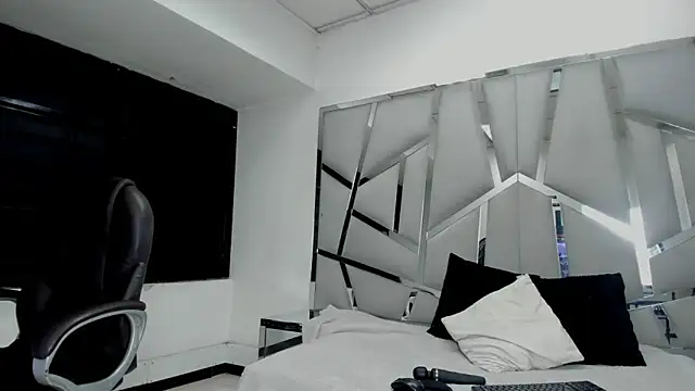 Catherinee69_x's Live XXX Chat