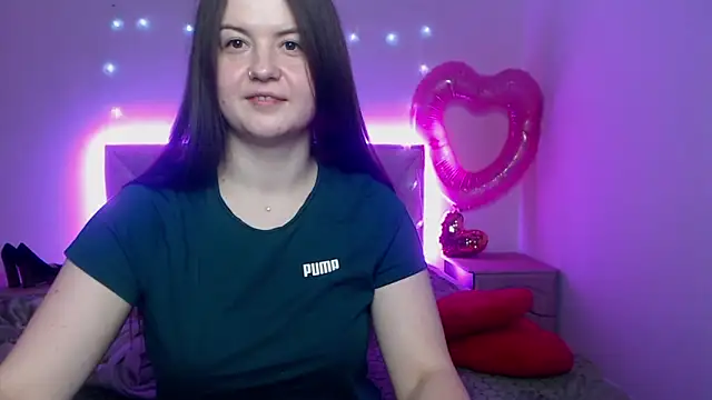 MavkaCuteのライブXXXチャット