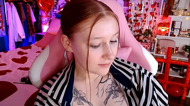 Chat +18 de Ayla_Hicks ao vivo