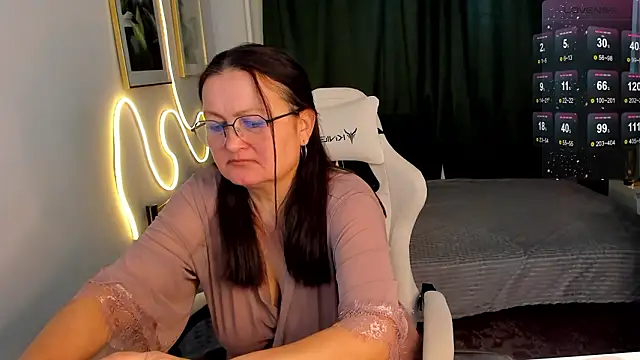 XXX chat uživo modela hottyannaa