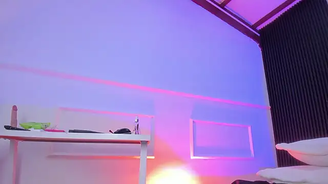 XXX chat uživo modela Sienarosewood