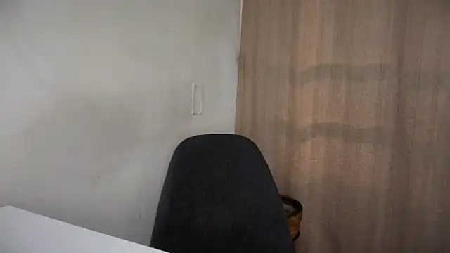 romeolovedark Show in webcam