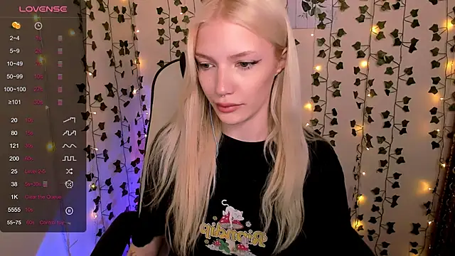 AnyaTaylor_のライブXXXチャット