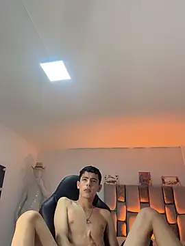 Sebastian_Reed Chat XXX live