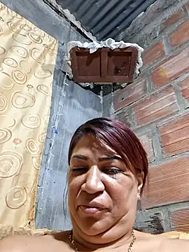 Naughty_Mature69のライブXXXチャット