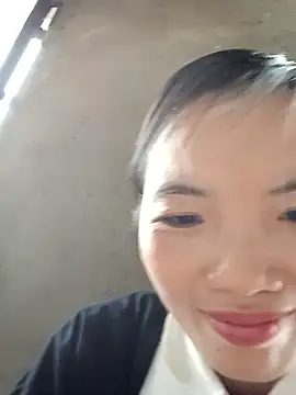 Chat +18 de ngan-cute ao vivo