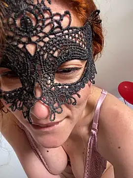 Czat XXX na żywo – Miacarry