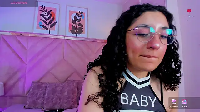 Živý XXX chat DemiJones_