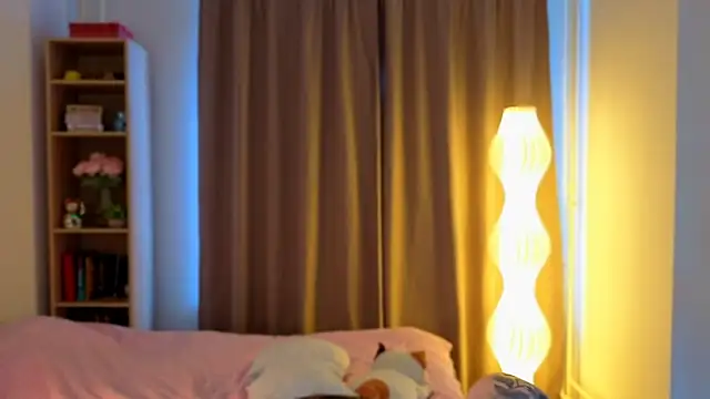 MilenaSaint Adlı Modelin Canlı XXX Sohbeti