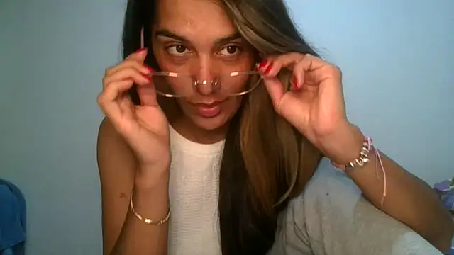 Czat XXX na żywo – Juanabrunette7