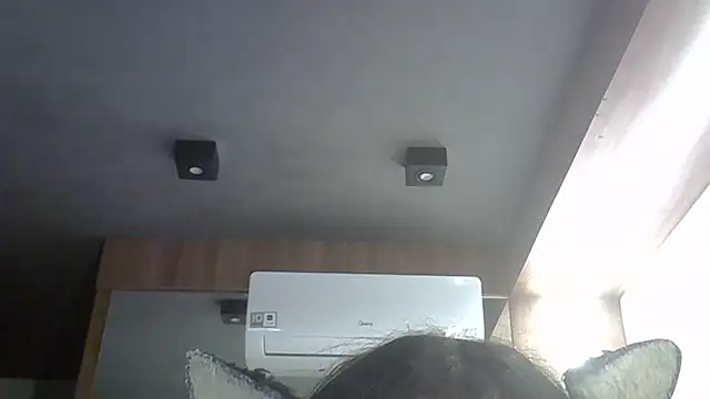 SkinnyKitten – Naživo XXX chat