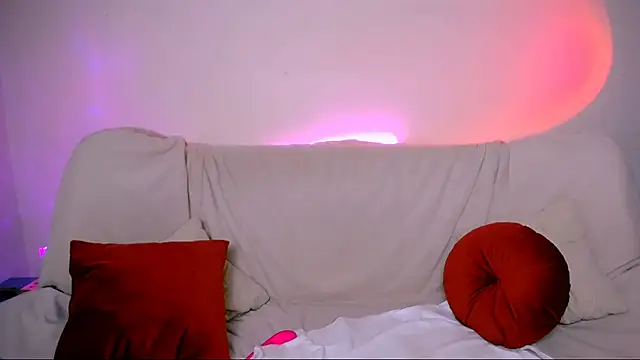 Онлайн чат XXX ElenaMonroe