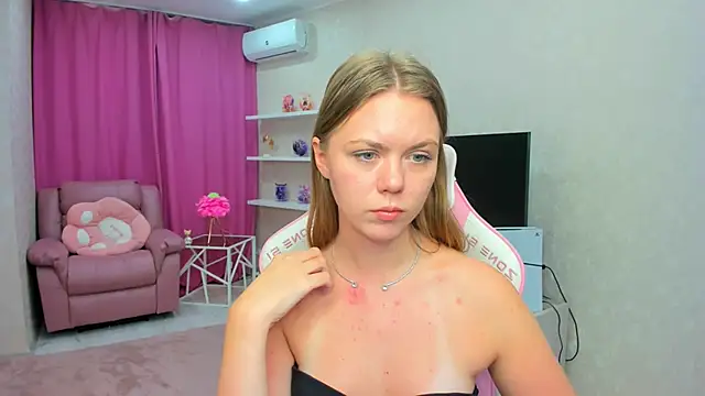 Chat +18 de Strawberrye ao vivo