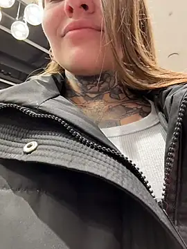 XXX chat uživo modela KishaMur