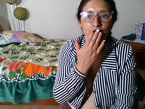 pamela_sexy23: απευθείας συνομιλία ΧΧΧ