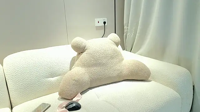 Uizzzqvq3 网络视讯表演