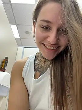 KishaMur Adlı Modelin Canlı XXX Sohbeti