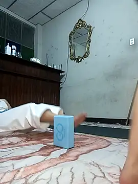 Pokazy przed kamerką – DanelyLopez