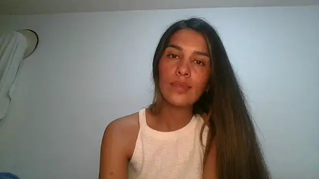 Juanabrunette7: онлайн-секс-чат