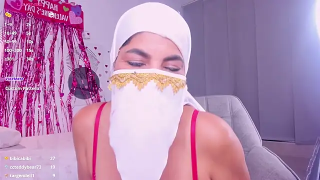 Chat +18 de Hannaa_Dolly ao vivo