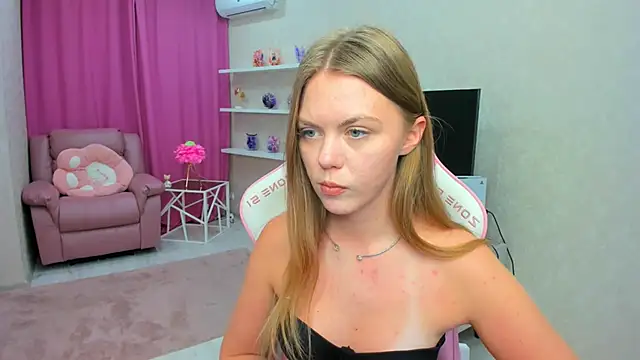 Czat XXX na żywo – Strawberrye