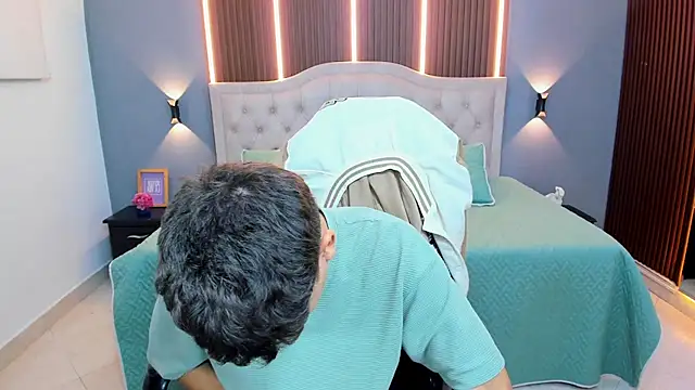 Tommy18__ 라이브 XXX 채팅