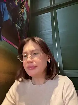 Chat +18 de RinaCat ao vivo