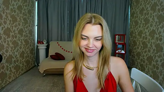 LunaFlinn live XXX chat