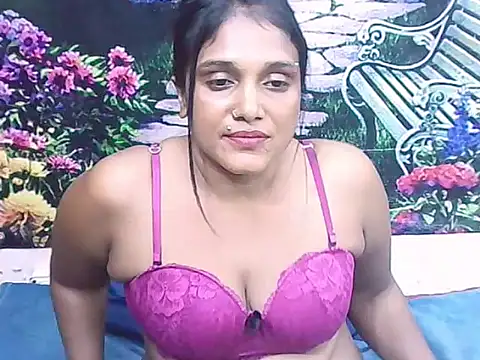 Онлайн чат XXX IndianSexyLady20