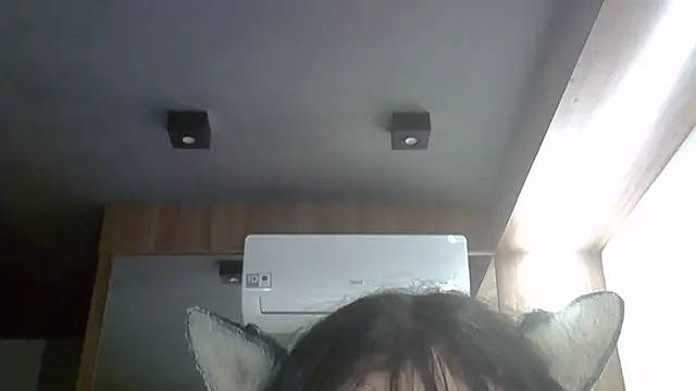 Chat XXX en directo de SkinnyKitten