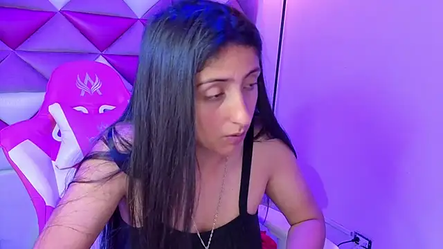 XXX chat uživo modela Cameron_cutte