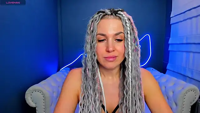 Chat +18 de rock_n_roxy ao vivo