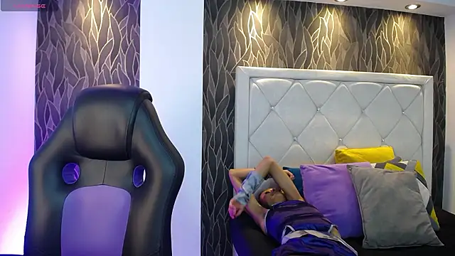 Kat_Cute Live XXX Chat