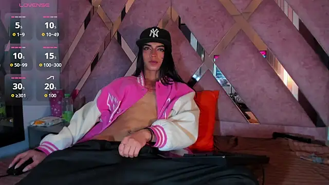 MeghanQueen__ élő XXX-chatje