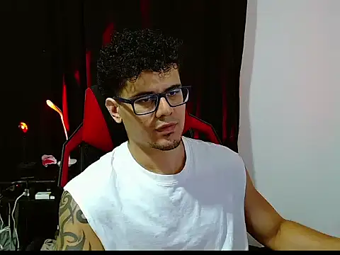 Logan0626 Adlı Modelin Web Kamerası Şovu