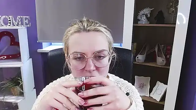 Zoey_Erotic: απευθείας συνομιλία ΧΧΧ