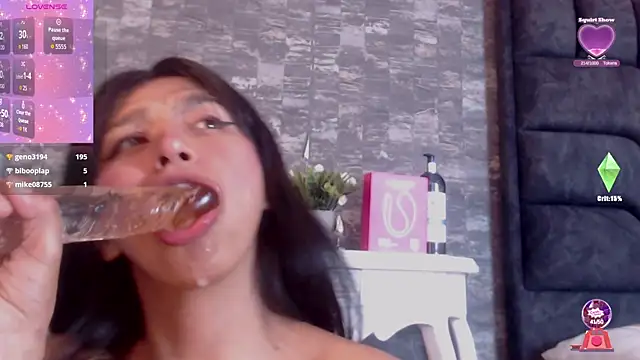 XXX chat uživo modela Keila_Fg