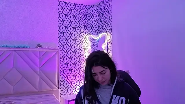 Ixchel_tay Chat XXX in diretta