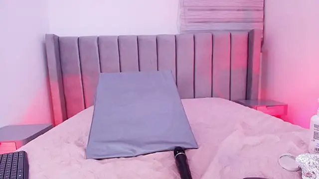 freyhasmith_ Obrolan Langsung XXX