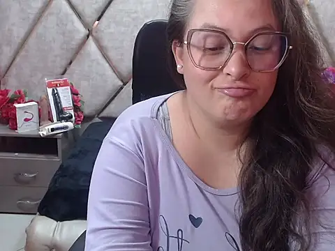 Sarah_Boobs_: απευθείας συνομιλία ΧΧΧ