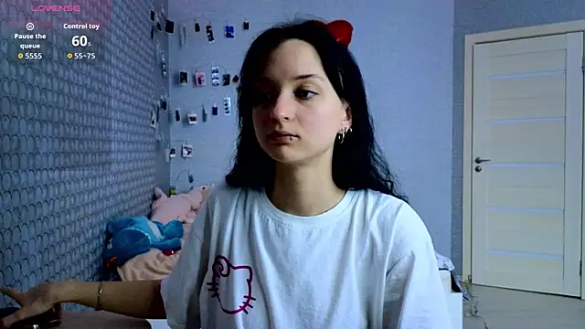 Escaped_Brides – webcam-show